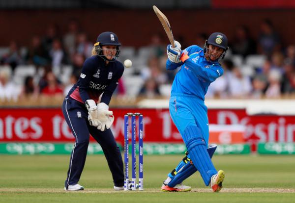 Virender Sehwags Tweet Lauding Smriti Mandhana Is Exactly The Kind Of Respect Womens Cricketers Deserve 