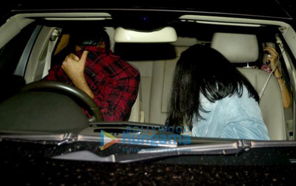  GUESS WHO? The granddaughter of a megastar was hiding her face when paparazzi spotted her with a friend 