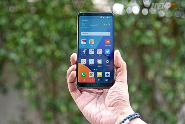 LG Might Be Working On A Smaller Version Of The G6 And It Will Be A Very Welcomed Move 
