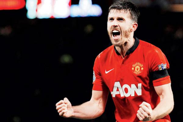 Michael Carrick replaces Wayne Rooney as Manchester United captain