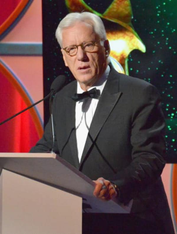 James Woods Defends Offensive Tweet: How Can I Be a Bigot -- I Have Gay Friends!