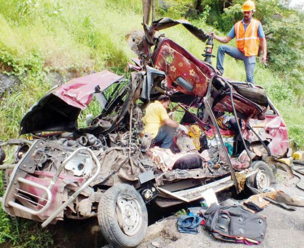 Khopoli residents saved more than 700 road accident victims on Mumbai-Pune Eway