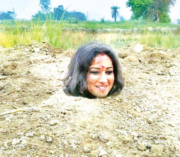 When Divya Dutta was buried in neck-deep mud for three hours