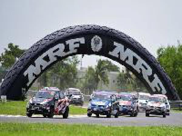 2017 Ameo Cup: Guest driver Devin Robertson dominates Race 1