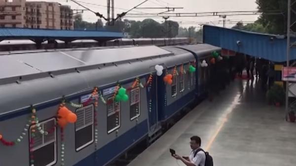Indian Railways Launched Their First Solar-Powered Train And Theyve Outdone Themselves 