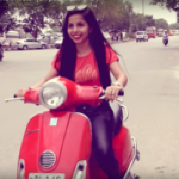 Dhinchak Pooja Is Back With Yet Another Song & It Is… Amusing!