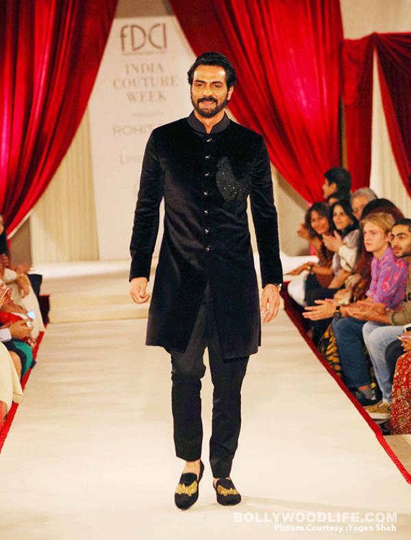 Arjun Rampal turns a muse again, returns to the ramp for Rohit Bal – View India Couture Week 2017 Pics