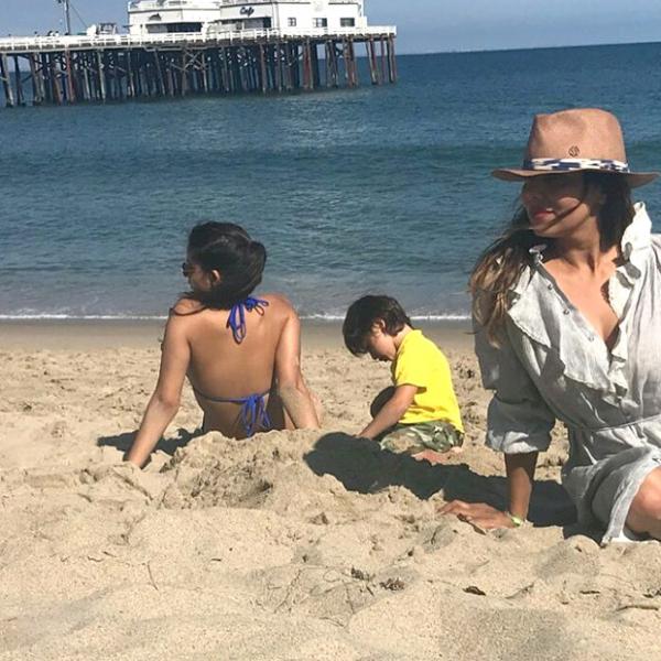  Check out: Gauri Khan sunbathes on Malibu beach with kids Suhana Khan and AbRam Khan 