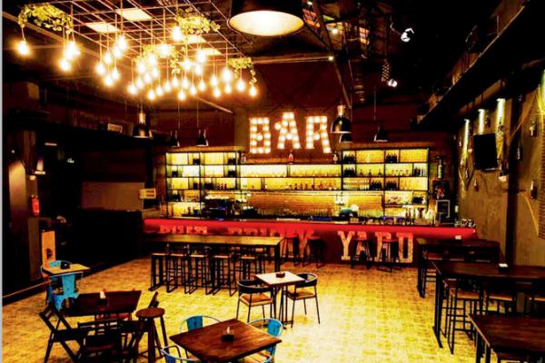 Mumbai Food: Three bars are lighting up the nightlife scene in Thane