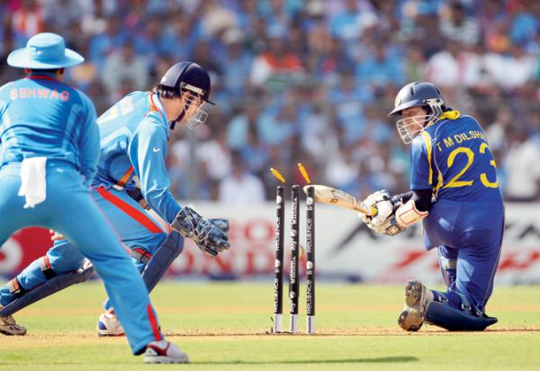 Ranatunga's U-turn on WC final fixing: Not comfortable with Sri Lanka's approach