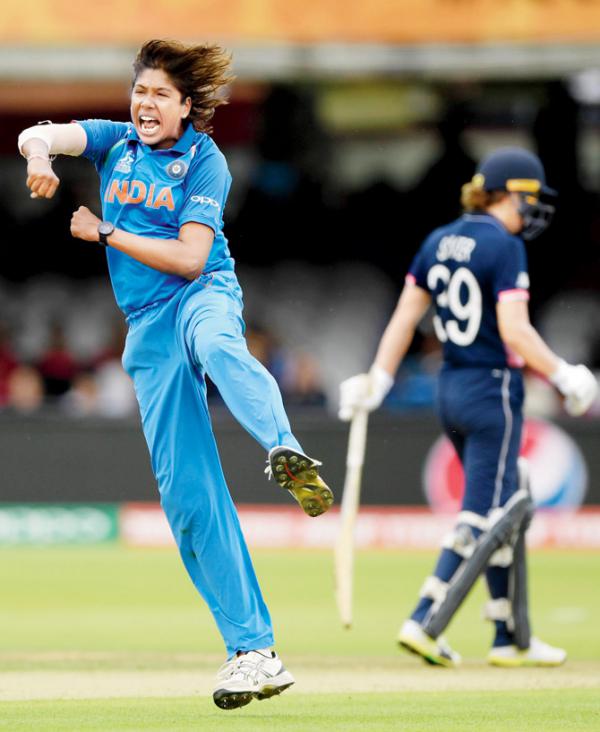 'Shocked when Jhulan Goswami asked me to drop her, but I stuck with her'