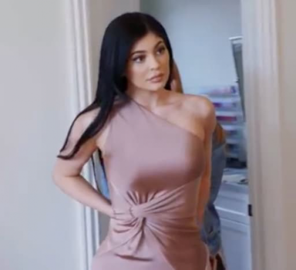 Kylie Jenner to Squad: Do Not Take Advantage of Me!