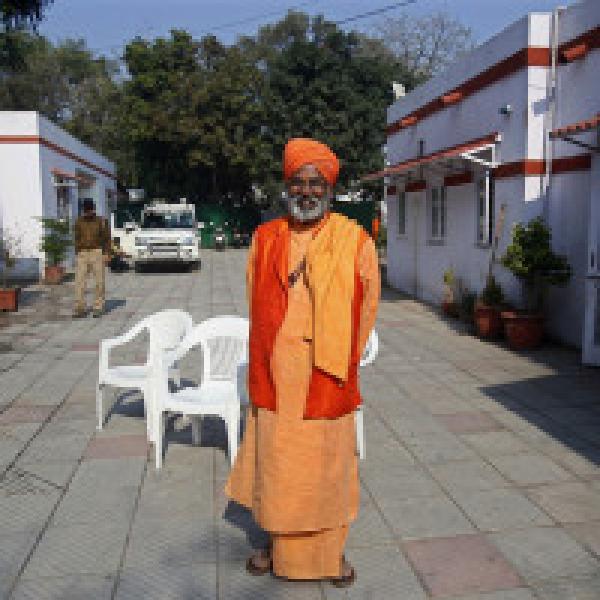 Gorakhpur deaths: BJP MP Sakshi Maharaj claims oxygen was cut