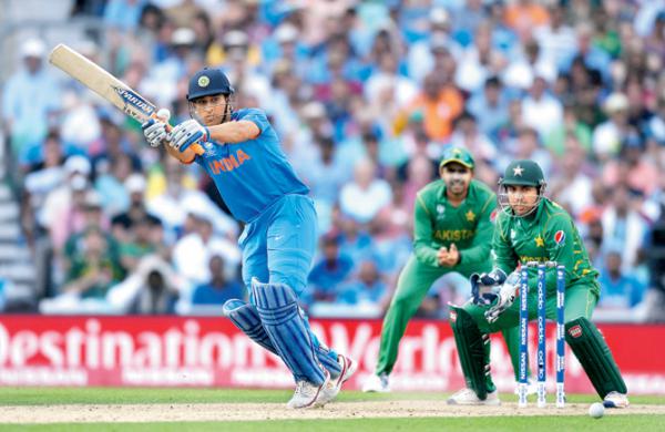 'For MS Dhoni or any Indian player, performance should be the only criteria'