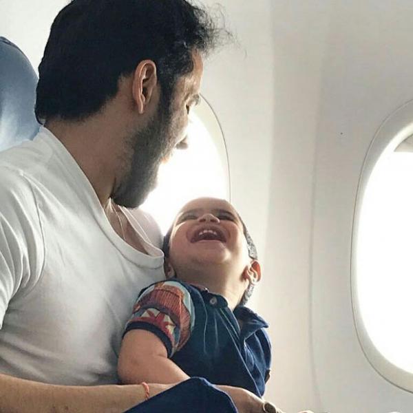  Tusshar Kapoor shares cute pictures of his son Laksshya 