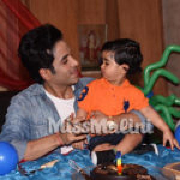 Tusshar Kapoor Shared The Most Adorable Photos With His Son Laksshya