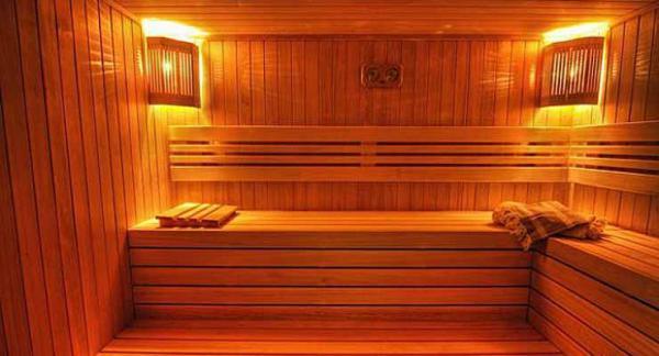 Are Steam Baths Really Beneficial For Fat Loss? Here&apos;s The Truth
