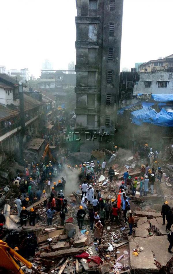 Mumbai: Building collapses in Bhendi Bazar; one dead