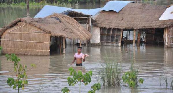 Good Samaritan Aamir Khan Donates Rs. 25 Lakh To Bihar Flood Victims In Their Time Of Crisis