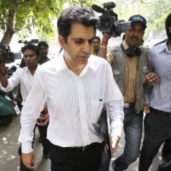 Supreme Court grants conditional interim bail to two Unitech promoters