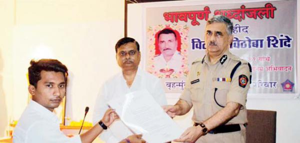 Mumbai: Son of constable killed on duty to join force