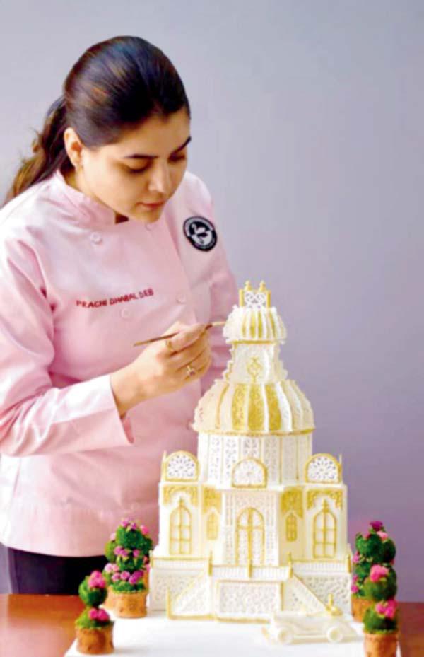Learn about baking and cake decoration at a three-day event in Mumbai