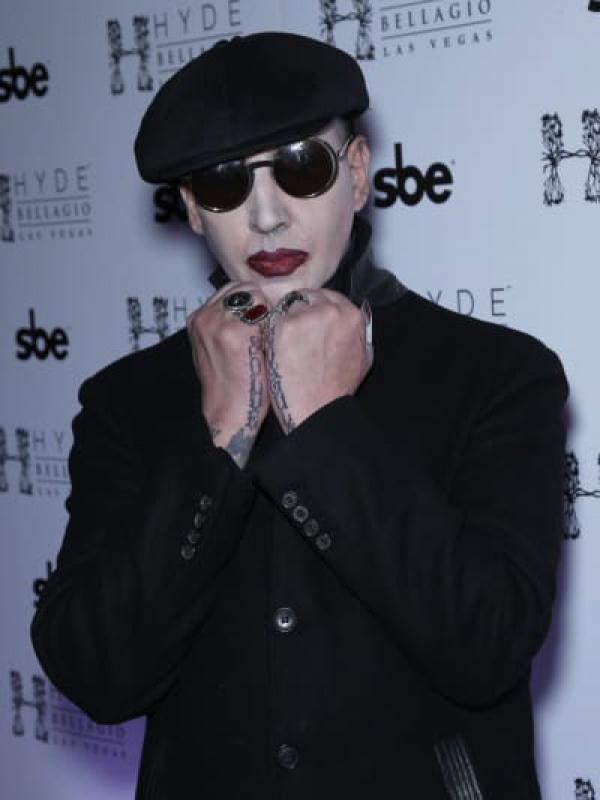 Justin Bieber SLAMMED by Marilyn Manson: The Feud is ON!