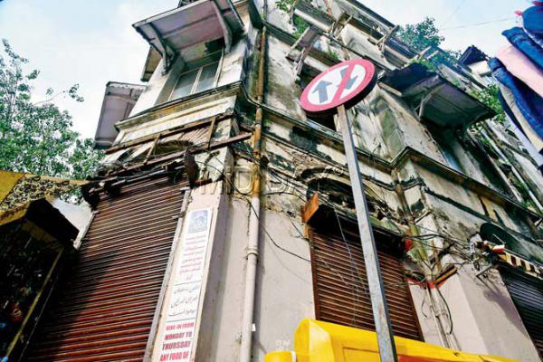 Mumbai: Colaba's iconic Piccadilly shuts as 112-yr-old building shaky