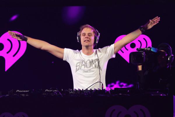 Armin Van Buuren Is Coming Back To India To Perform At EVC 2017 This December