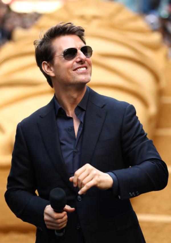 Katie Holmes: DEMANDING That Tom Cruise See Suri?