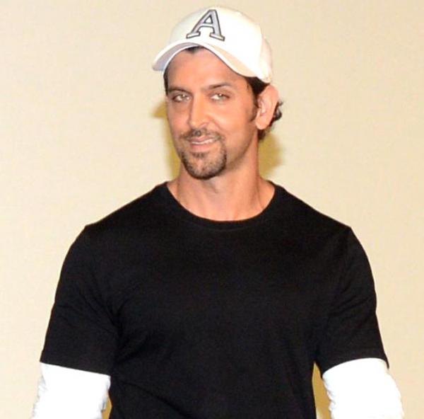 Confirmed! Hrithik Roshan to play mathematician Anand Kumar in 'Super 30'