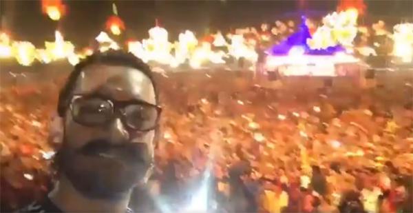 Aamir Khan enjoys his first garba in Vadodara's Navratri festival, watch video