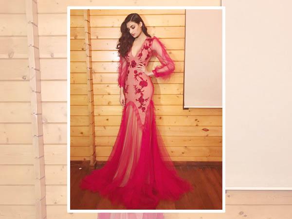 Atihya Shetty plays peek-a-boo in this red gown 
