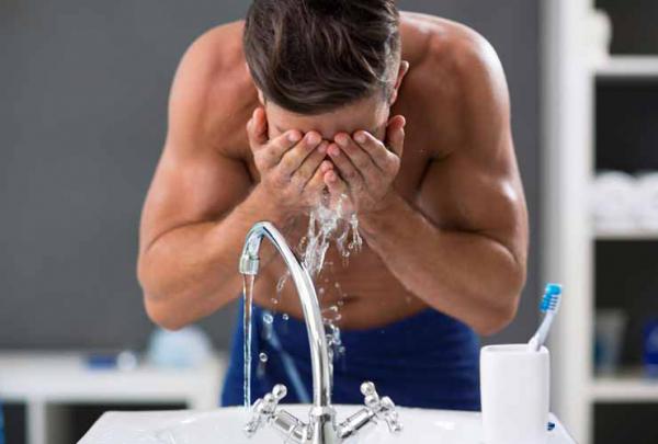 5 Face Wash Mistakes You&apos;re Making Everyday