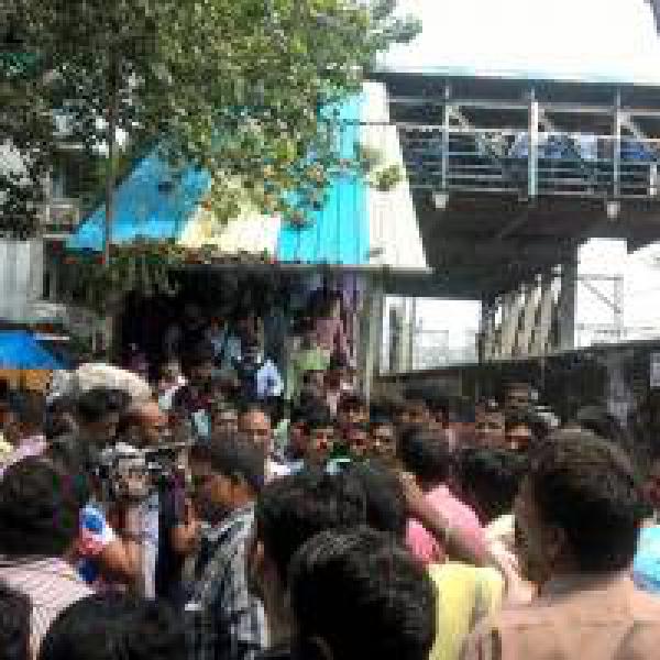 Elphinstone stampede LIVE: Death toll rises to 27, Rail Minister Piyush Goyal to visit victims