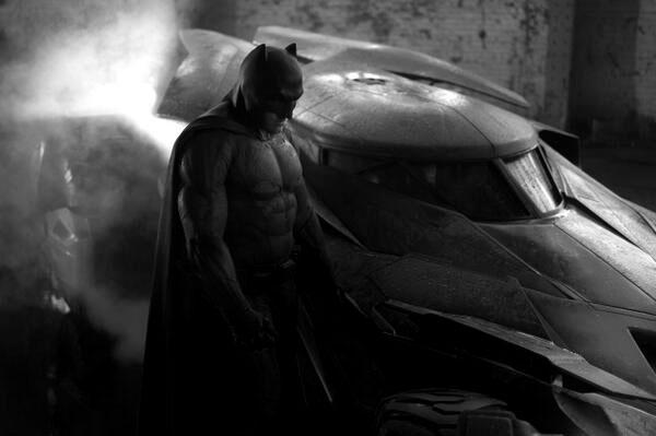 Zack Snyder teases with a picture of Ben Affleck as Batman with his Batmobile