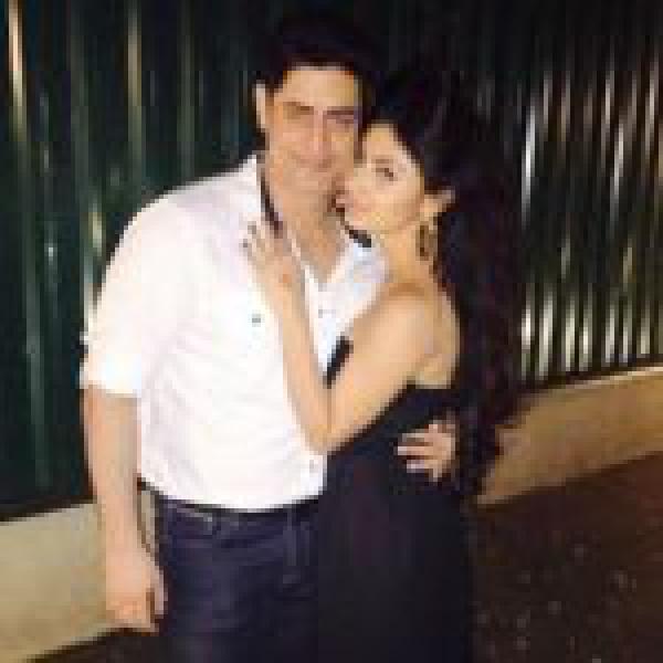 These Photos Prove That Mouni Roy And Mohit Raina Haven’t Broken Up