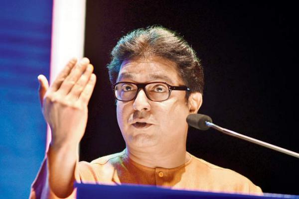 Mumbai: Hurt, Raj Thackeray accuses the Shiv Sena of 'buying' his corporators