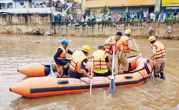  Bengaluru floods: Girl drowns in drain, toll mounts to 10