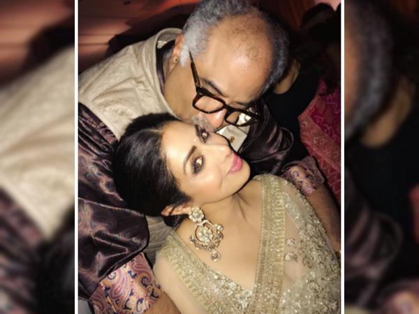 Itâs a kiss Srideviâs latest picture with Boney Kapoor is giving us all the feels 