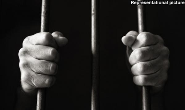 Two under-trials escape from police custody in Uttar Pradesh
