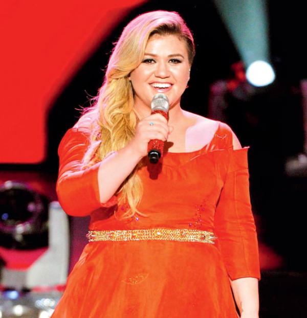 Kelly Clarkson opens up about exploitation in entertainment industry