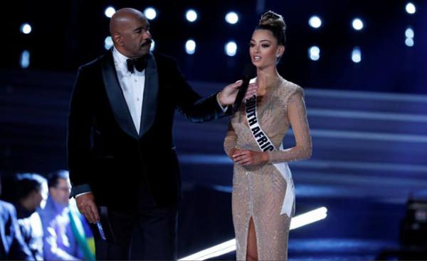 Demi-Leigh Nel-Peters Becomes Miss Universe 2017, Ends South Africa&apos;s 39-Year Long Dry Spell