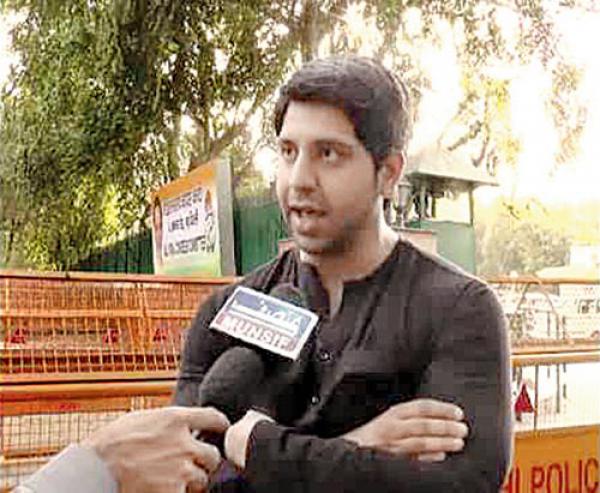 Shehzad Poonawala's 'reaction' calls for action, says Congress