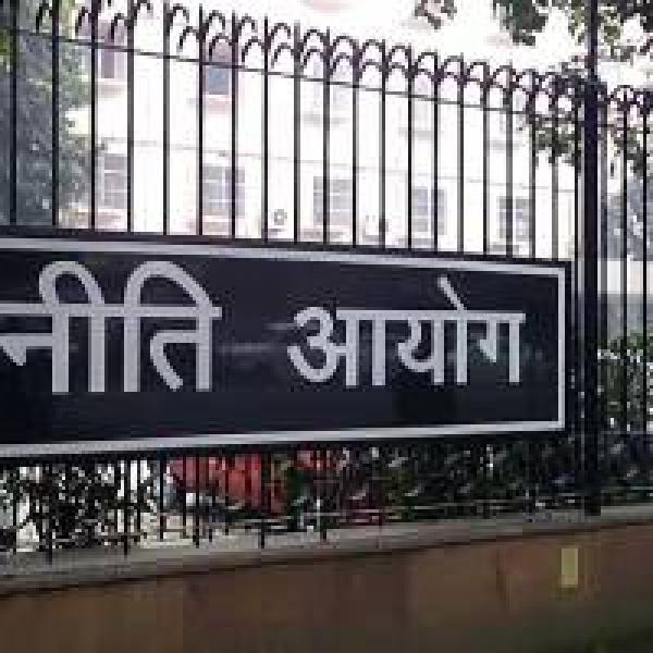 Niti Aayog to form panel for #39;intelligent system#39; to make road travel safer and faster