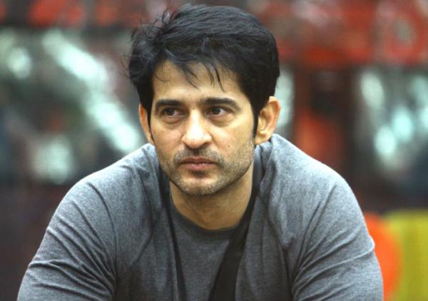 Bigg Boss 11: Here's why Hiten Tejwani ousted from the house