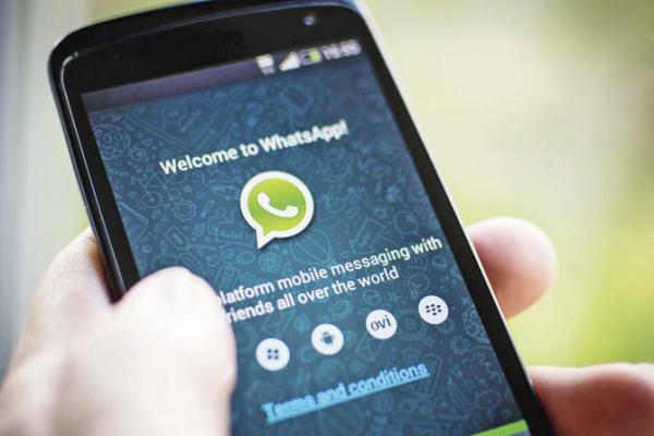 WhatsApp gets legal notice for middle finger emoji