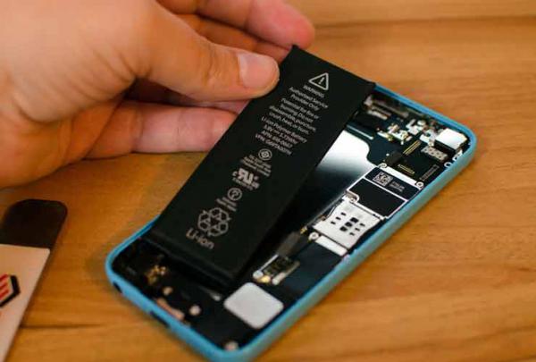 Apple iPhone Battery Replacement Programs Now Available in India
