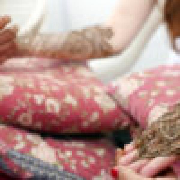 10 Essentials Every Bride Must Include At Her Mehendi Ceremony