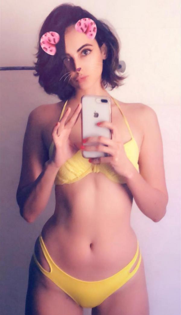  HOT PIC ALERT: Mandana Karimi in lime yellow bikini will wash away your Tuesday blues 